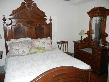 Wayside Inn Middletown ภายนอก รูปภาพ