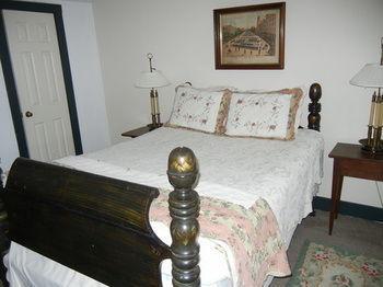 Wayside Inn Middletown ภายนอก รูปภาพ