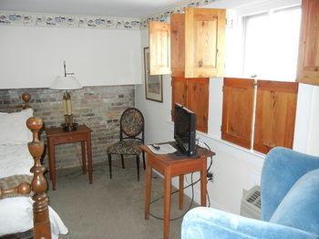 Wayside Inn Middletown ภายนอก รูปภาพ