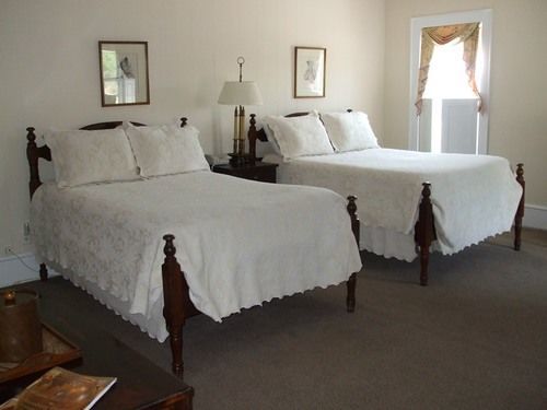 Wayside Inn Middletown ภายนอก รูปภาพ